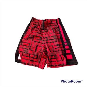 Nike Boy’s Dri-fit basketball shorts in red and black | size: XS (7)